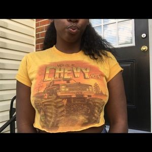 Monster truck cropped tee